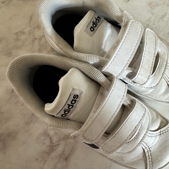 Adidas toddler Velcro sneakers size 9 - Picture 3 of 5